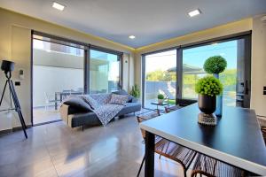 Villa Maripol by PosarelliVillas