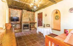 Lovely Home In Periana With Wifi