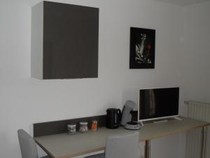 Appartements # STUDIO BON EMPLACEMENT AVEC PARKING # : photos des chambres