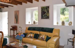 Maisons de vacances 3 Bedroom Cozy Home In Trezeny : photos des chambres
