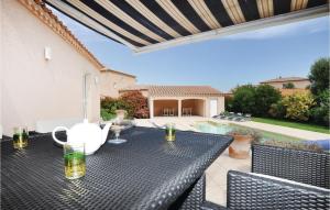 Maisons de vacances Amazing Home In Villelongue With Wifi, Private Swimming Pool And Outdoor Swimming Pool : photos des chambres