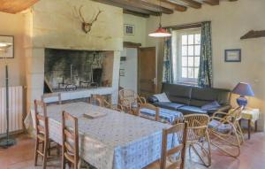 Maisons de vacances Two-Bedroom Holiday Home in Breil : photos des chambres