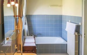 Maisons de vacances 2 Bedroom Nice Home In Breil : photos des chambres
