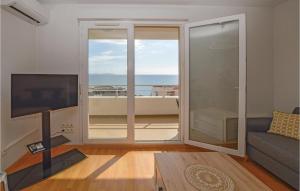 Appartements Stunning apartment in Ajaccio with 1 Bedrooms and WiFi : photos des chambres