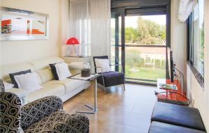 2 Bedroom Cozy Apartment In El Campello