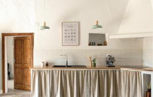 2 Bedroom Cozy Home In Luogosanto img9