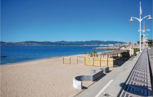 Gorgeous Apartment In Saint Raphael