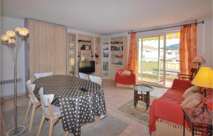 Gorgeous Apartment In Saint Raphael