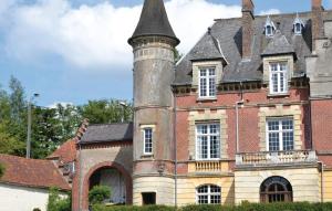 Appartements 1 Bedroom Gorgeous Apartment In Marconne : photos des chambres