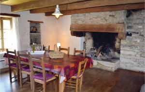 Maisons de vacances Holiday Home Moelan Sur Mer With A Fireplace 356 : photos des chambres
