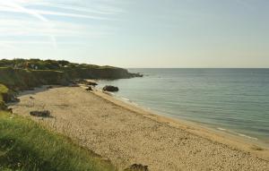 Maisons de vacances Holiday home Moelan sur Mer with a Fireplace 356 : photos des chambres