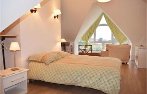 Maisons de vacances 3 Bedroom Lovely Home In Penvenan : photos des chambres