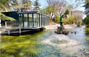 Maisons de vacances Gorgeous Home In Boulbon With Kitchen : photos des chambres