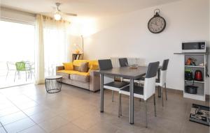 Appartements Gorgeous Apartment In Ajaccio With Wifi : photos des chambres