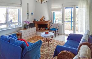 Cozy Home In Keratea With Wifi