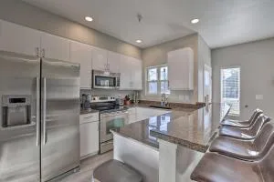 Chic Boise Abode Walk to Bars and Restaurants! - Boise