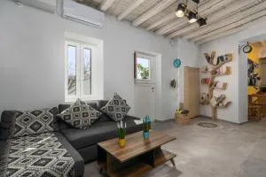 Milos Guesthouse - Firopótamos