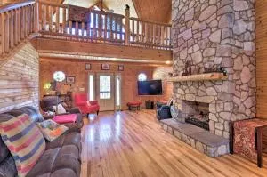 Pet Friendly Garnerland Home with Deck and Porch! - Shenandoah Forest