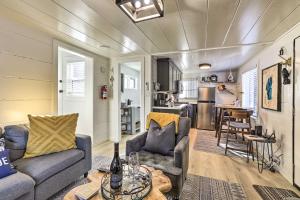 Walk to Lake Tahoe Cozy Zephyr Cove Cabin!