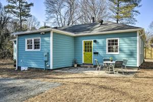 Charming Carrboro Home - Walk to Downtown!