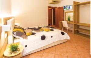 Nice Apartment In Pieve Di Tremosine