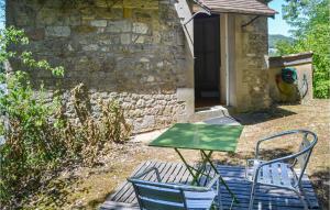 Maisons de vacances Amazing home in Cnac-et-Saint-Julien with 2 Bedrooms, Outdoor swimming pool and WiFi : photos des chambres