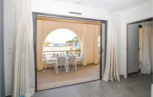 Appartements 2 Bedroom Cozy Apartment In Algajola : photos des chambres