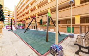 Gorgeous Apartment In Oropesa Del Mar