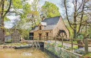 2 Bedroom Nice Home In La Gacilly - 拉加西利