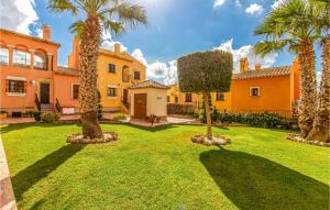 Lovely Apartment In Algorfa With Wifi