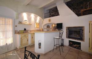 2 Bedroom Awesome Home In Bedousse