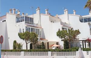 3 Bedroom Lovely Home In Torrevieja