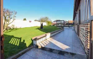 Stunning Home In Criquetot-Lesneval