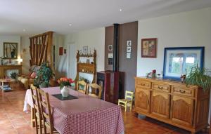 Maisons de vacances Holiday Home Gite De La Lombardie : photos des chambres