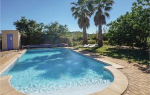 Maisons de vacances Nice home in St Pons de Mauchiens with 4 Bedrooms, WiFi and Outdoor swimming pool : photos des chambres