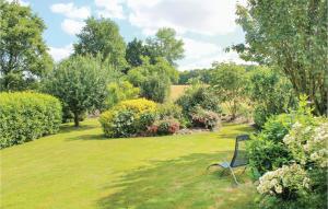 Cozy Apartment In Muzillac With Wifi