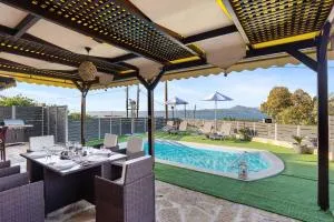 Nikos Dimitra Luxury Home BY APOKORONAS-VILLAS - Kambiá