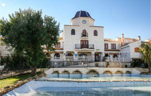 Nice Home In Santa Pola With Wifi