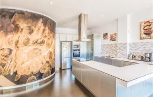 Stunning Home In Santa Susanna
