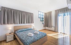 Stunning Home In Santa Susanna