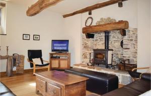 Beautiful Home In Sougeal With Kitchen