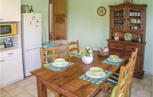 Maisons de vacances Nice home in Saint - Agne with 2 Bedrooms, WiFi and Outdoor swimming pool : photos des chambres