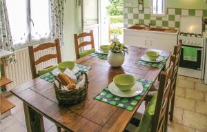 Maisons de vacances Nice home in Saint - Agne with 2 Bedrooms, WiFi and Outdoor swimming pool : photos des chambres