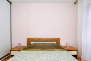 Eastside Apartment Bar