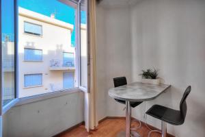 Upstays Forville Market 22m2 Studio