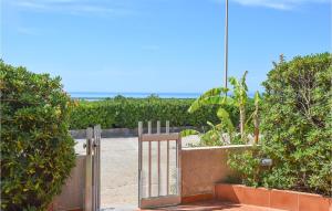 Cozy Apartment In Marina Di Ragusa With House Sea View