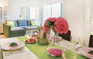 Stunning Apartment In Marbella