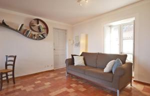 Appartements Nice apartment in Bonnieux with 1 Bedrooms and WiFi : photos des chambres