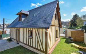 Maisons de vacances Awesome home in Hricourt-en-Caux with 3 Bedrooms and WiFi : photos des chambres