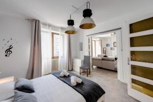 Maisons de vacances Les Capucins - 3 bedroom apartment near the city : photos des chambres